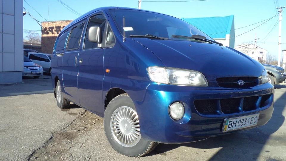 Hyundai H-1 НЕУБИВАЄМИЙ H200. 3