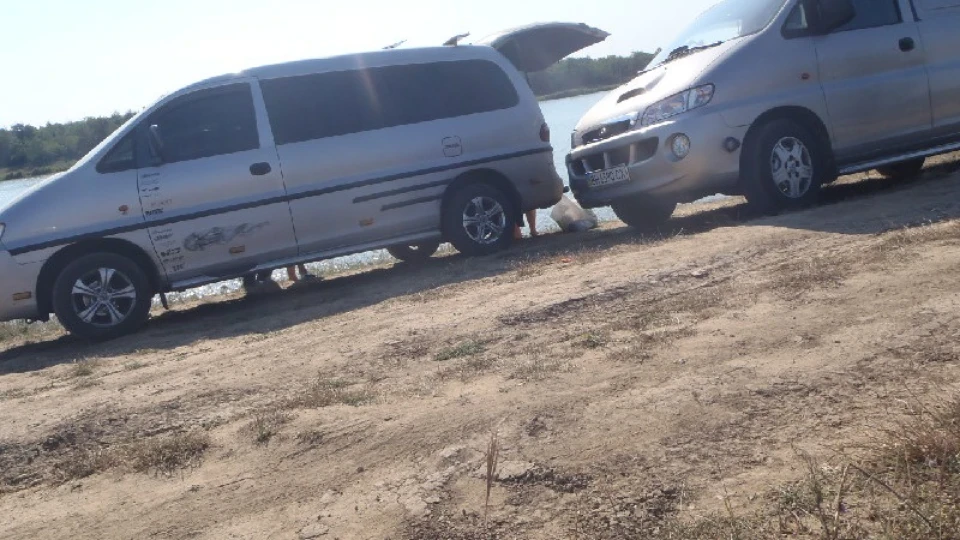 Hyundai H-1 срібна куля 3