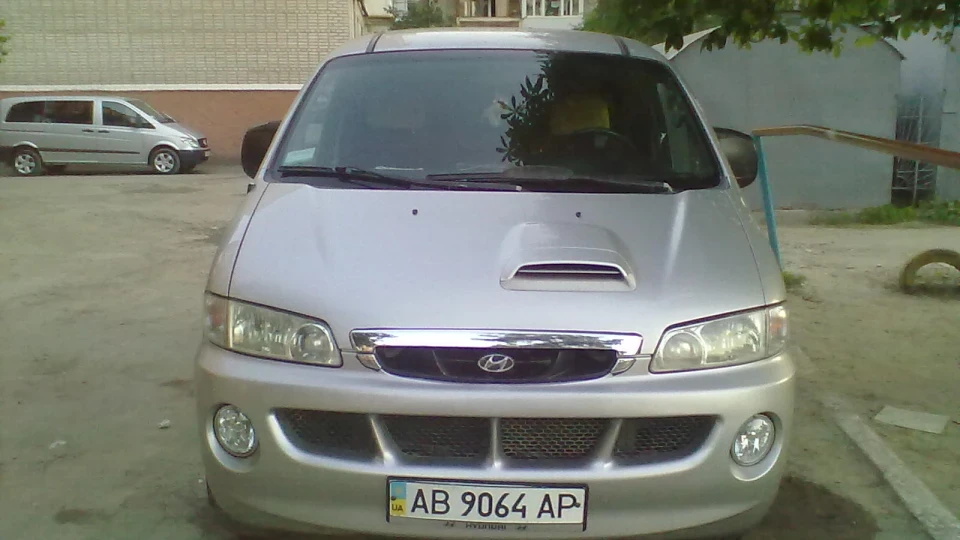 Hyundai H-1 Серій металік.Мотор 2.5 3