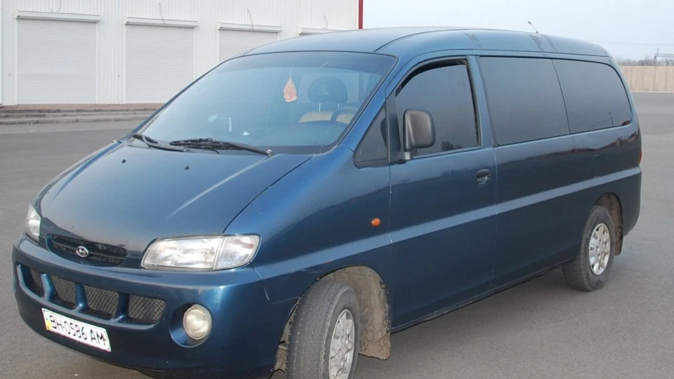 Hyundai H-1 Синій металік 2.5 TD
