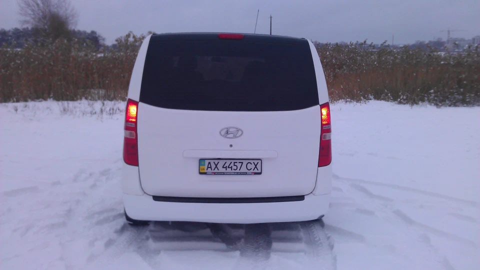 Hyundai H-1 stars scream 2