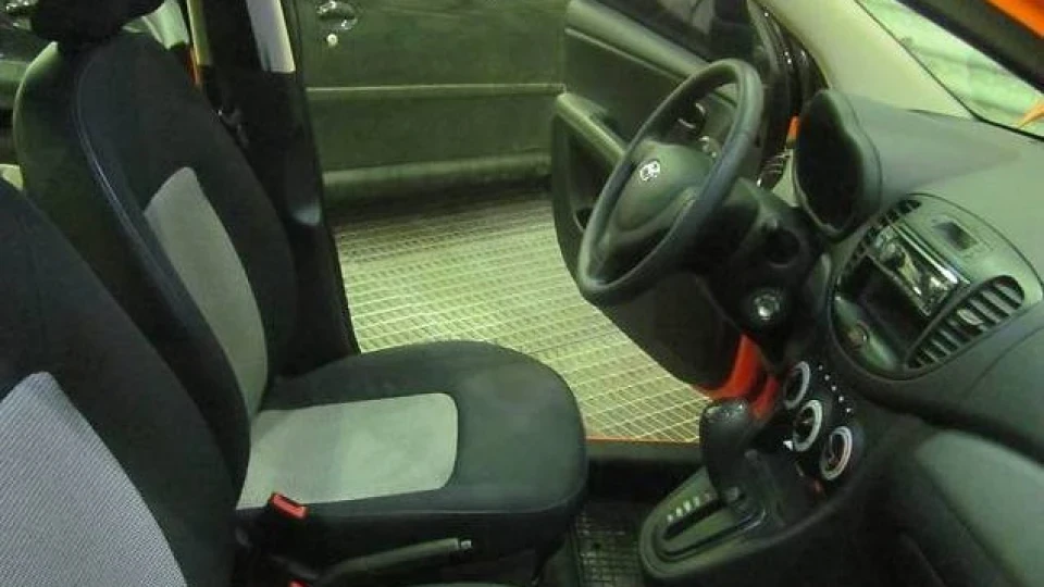Hyundai i10 ★Апельсинка★ 3