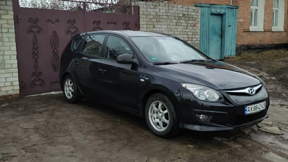 Hyundai i30 CW / Wagon 1.6 дизель 2