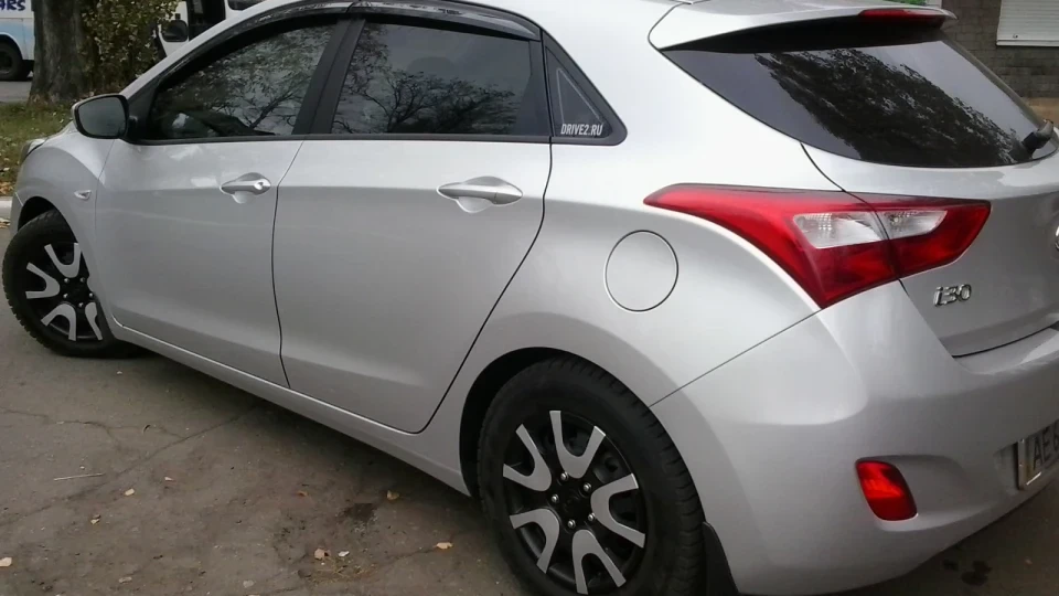 Hyundai i30 4