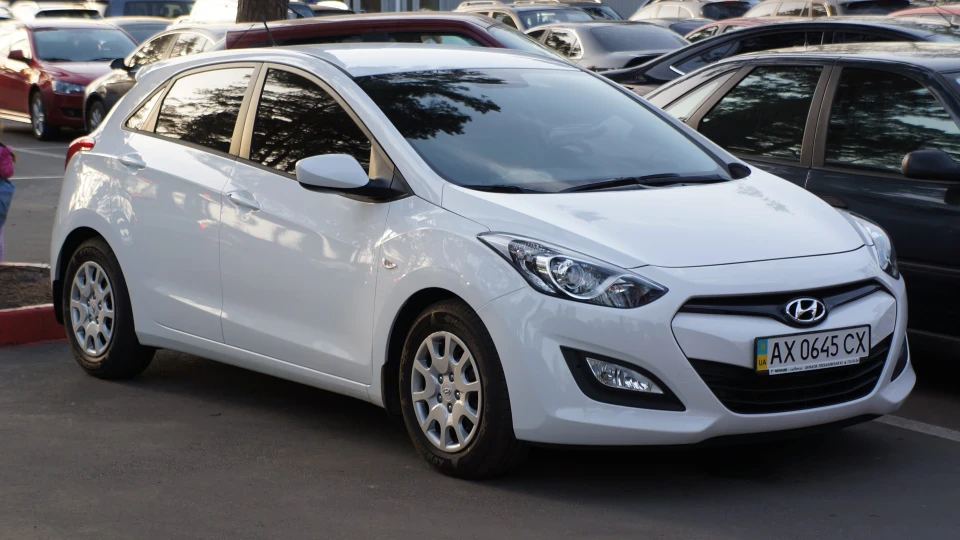 Hyundai i30 1,4 COMFORT Ластівка 3