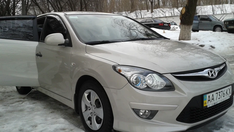 Hyundai i30 1.6 AT Comfort 3