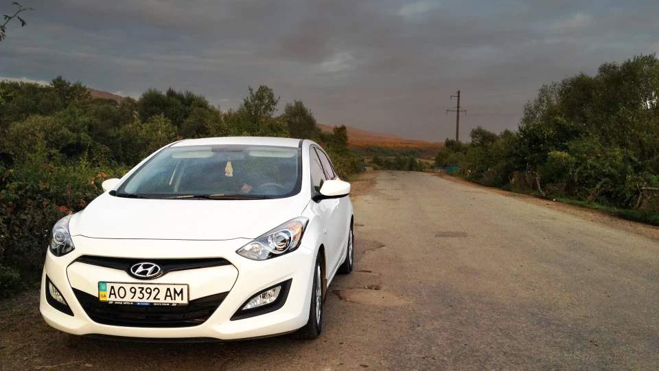 Hyundai i30 Біла Наречена 3