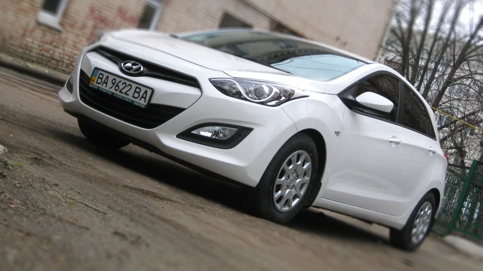 Hyundai i30 біленька айка))) 5
