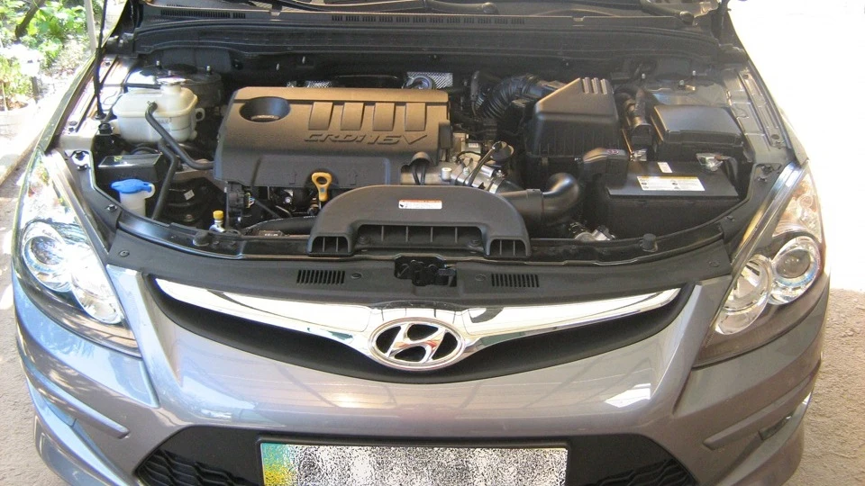 Hyundai i30 *Gray Сardinal* CRDi 16V 3