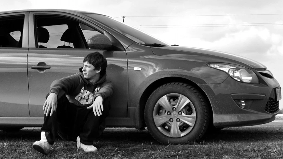 Hyundai i30 Яскраво червоне 4