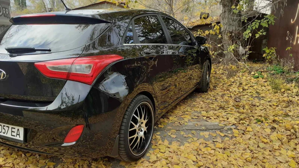 Hyundai i30 Материй Огризок 5