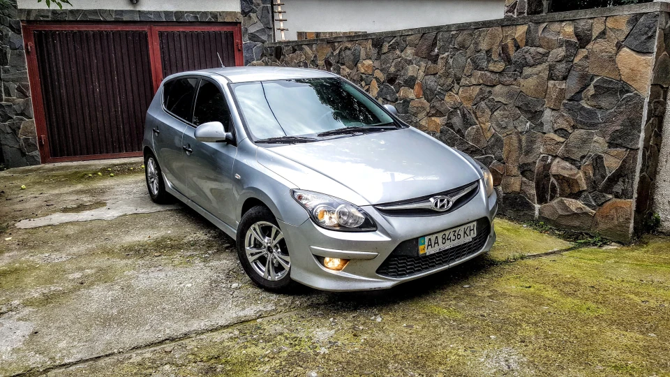 Літак Hyundai i30 4