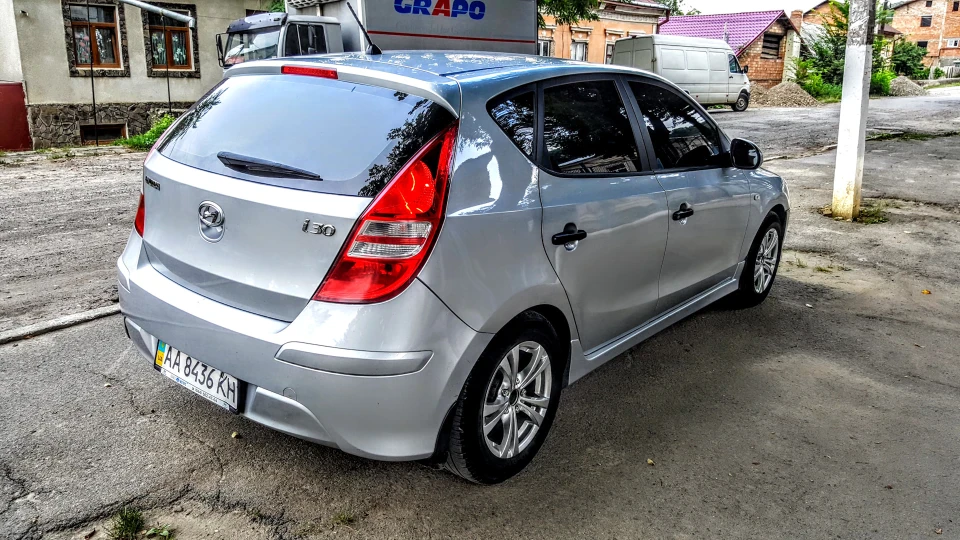 Літак Hyundai i30 5