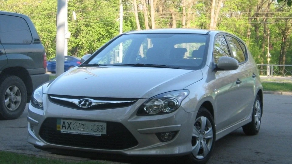 Hyundai i30 Шампанька 2