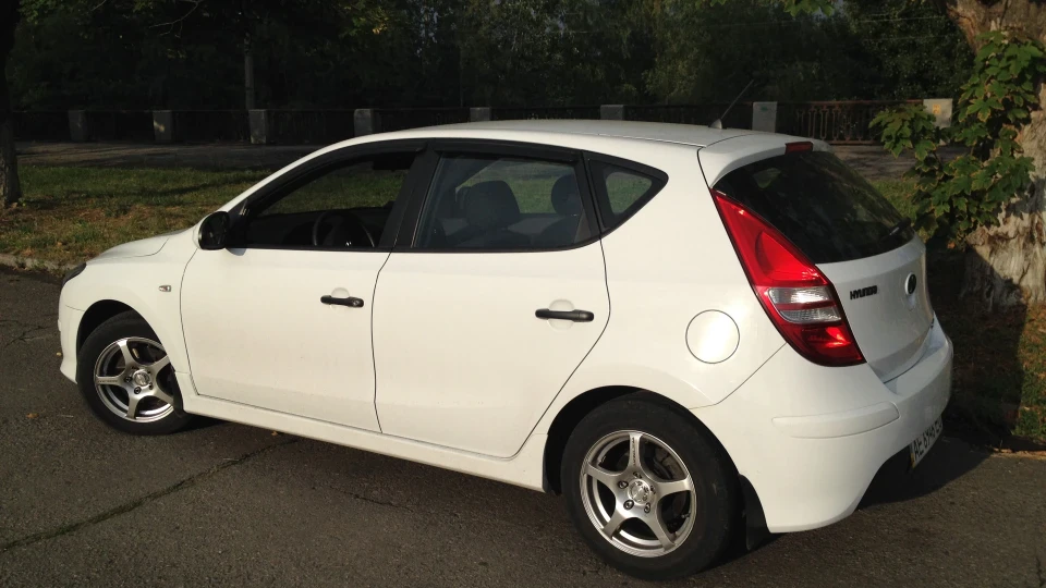 Hyundai i30 White Diesel Power 2