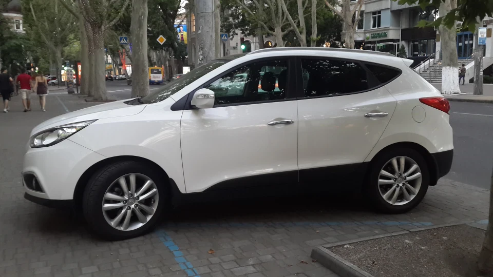 Hyundai ix35 2.0 Дизель 184к.с.