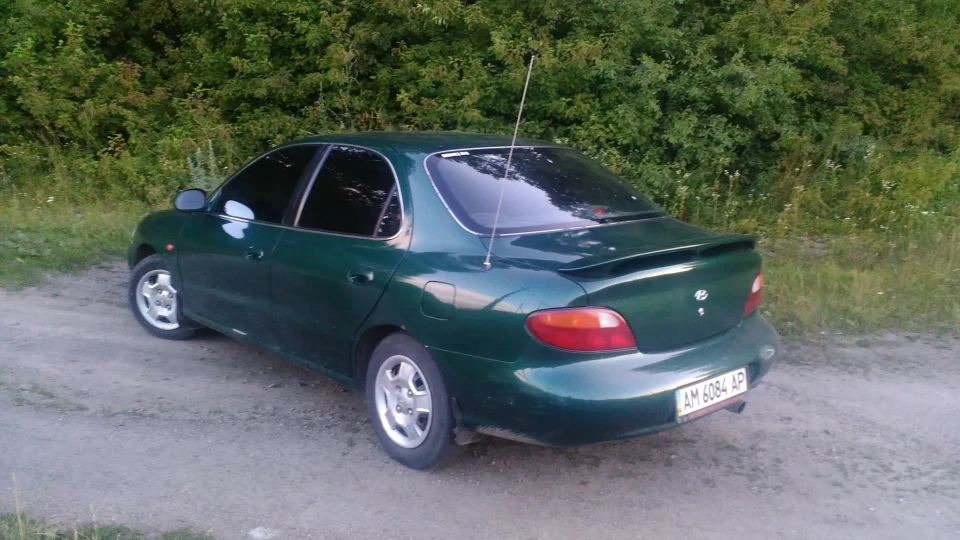 Hyundai Lantra 2