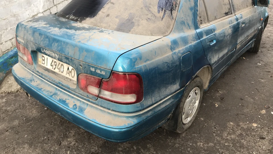 Hyundai Lantra 4