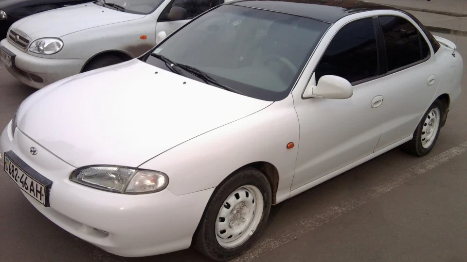 Hyundai Lantra 1,8 GLS, 2