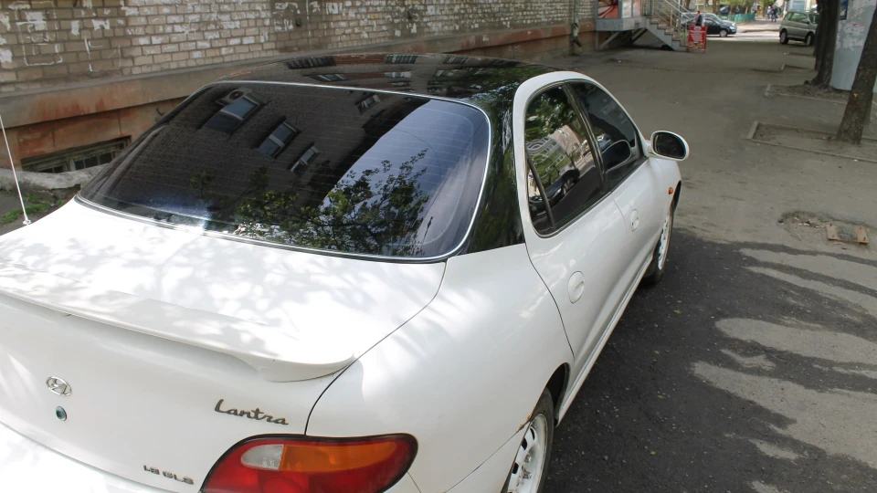 Hyundai Lantra 1,8 GLS, 4