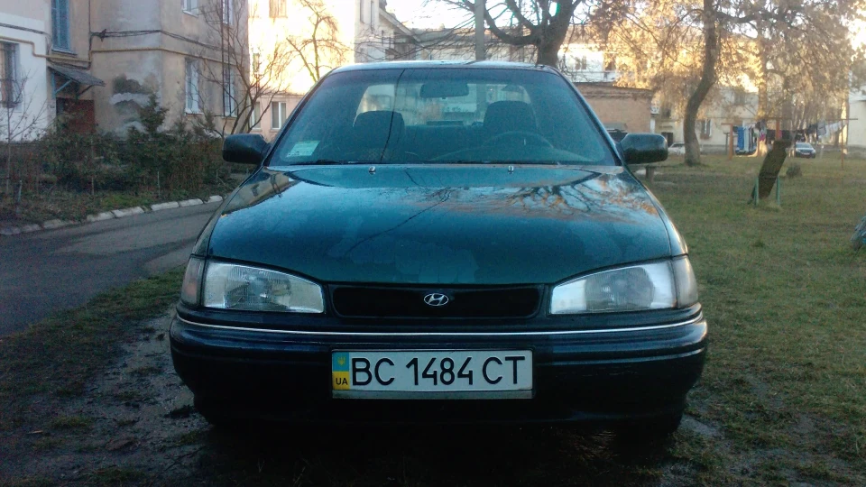 Hyundai Lantra 1.8 gls 3