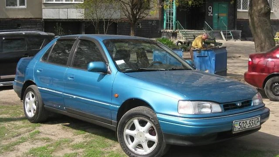 Hyundai Lantra GLSi 2