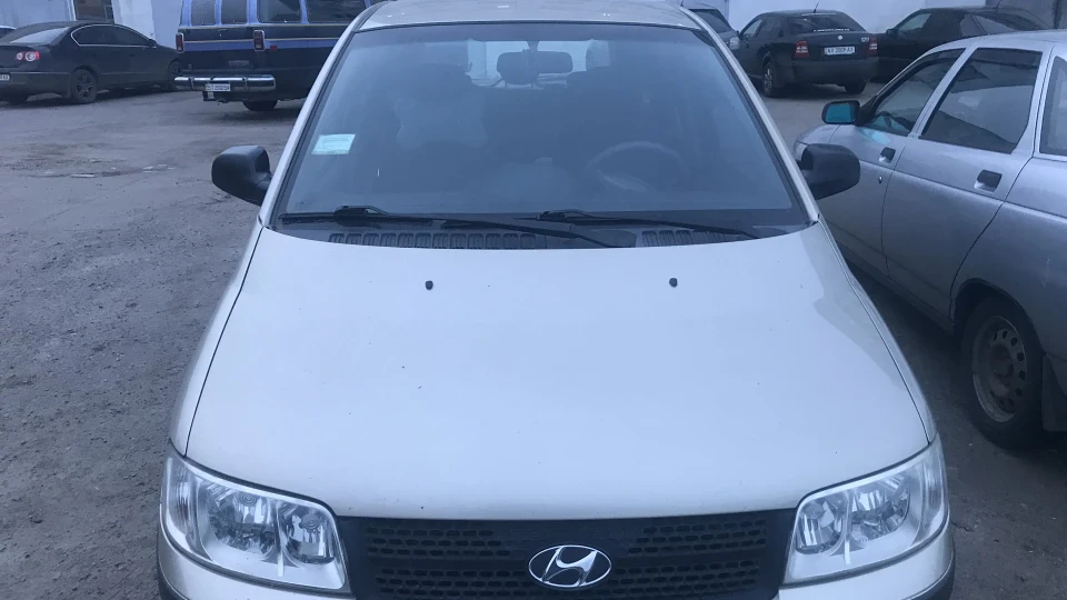 Hyundai Matrix 1.6 механіка, гармата)