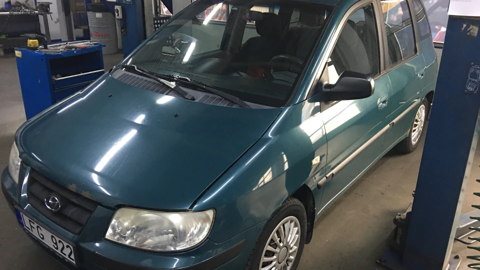 Hyundai Matrix 1.8 газ/бенз автомат 3