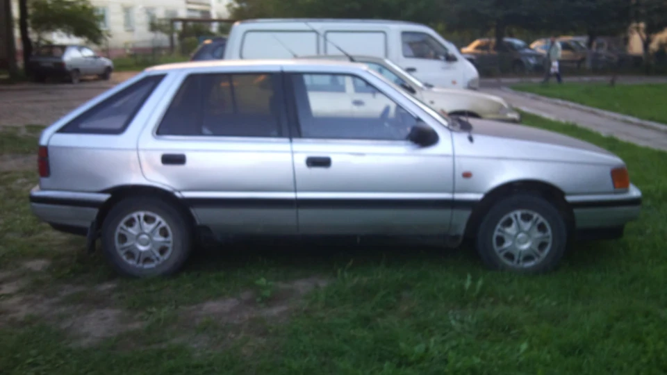 Hyundai Pony 2