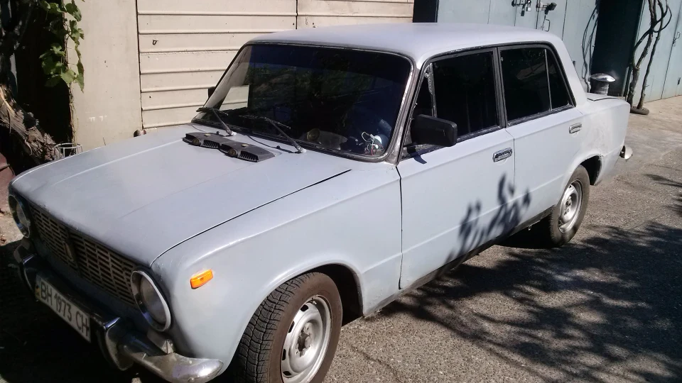 Hyundai Pony 4