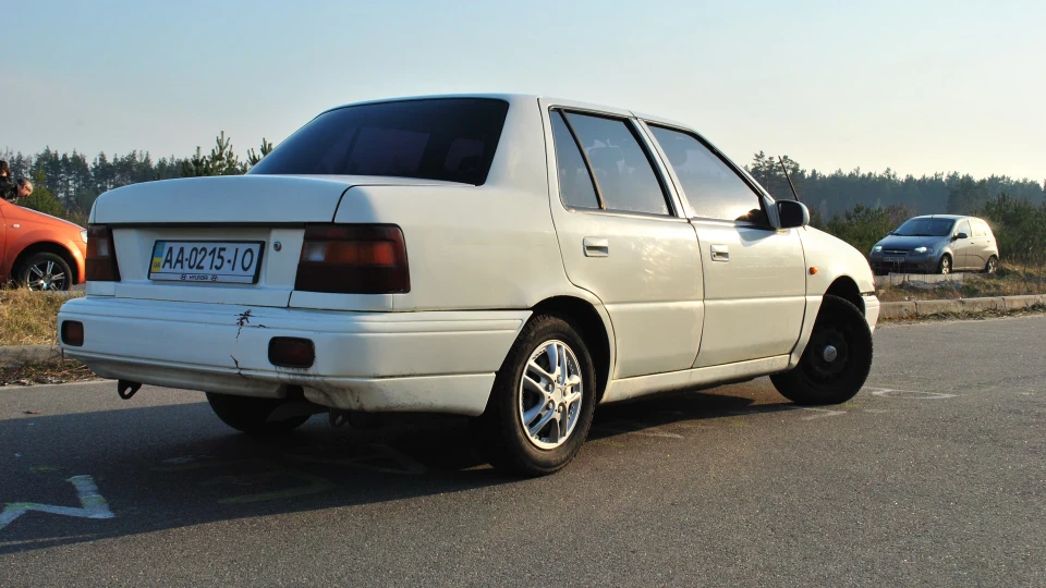 Hyundai Pony 2