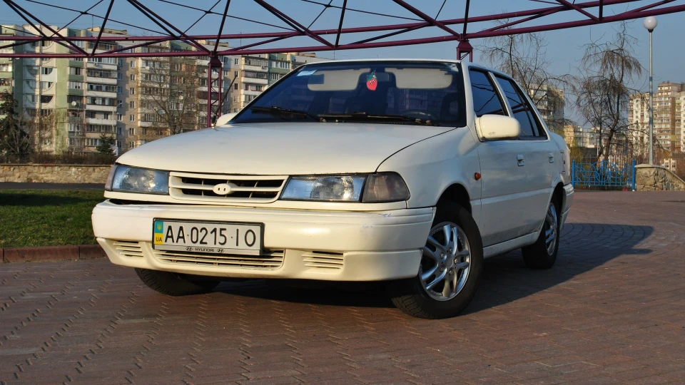 Hyundai Pony 3