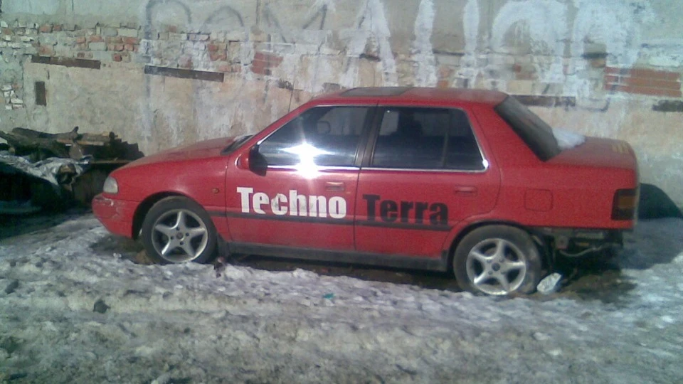 Hyundai Pony Червоний металік 1.5i 2