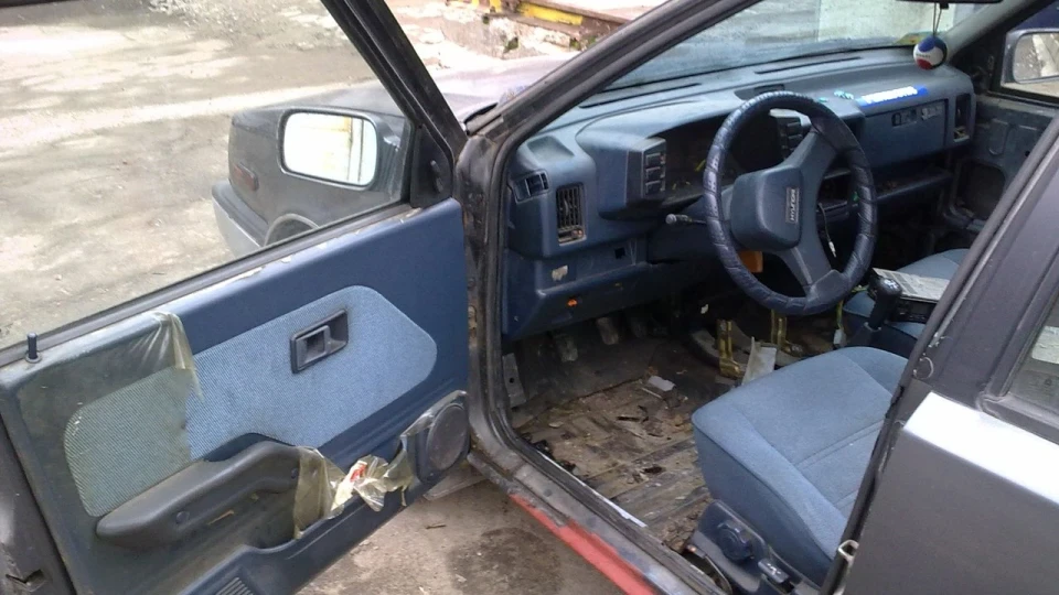 Hyundai Pony Presto 2