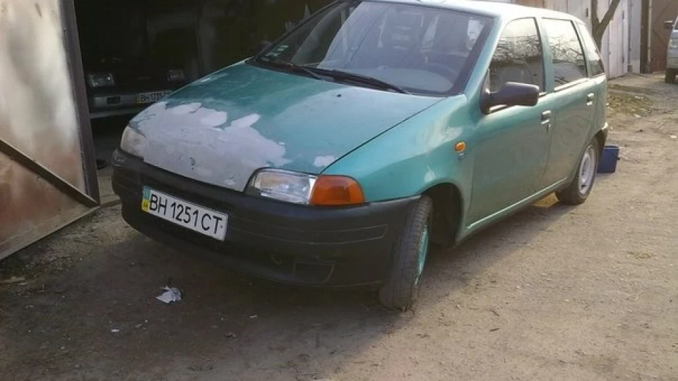 Hyundai Pony Presto 3