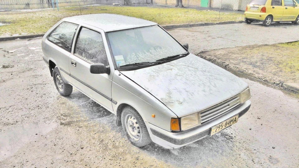 Hyundai Pony застукала Я