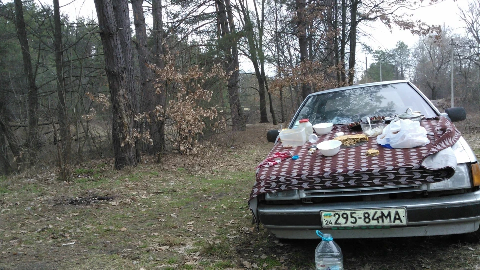 Hyundai Pony застукала Я 2