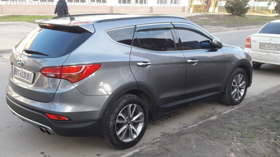 Hyundai Santa Fe 2.2 Diesel 2