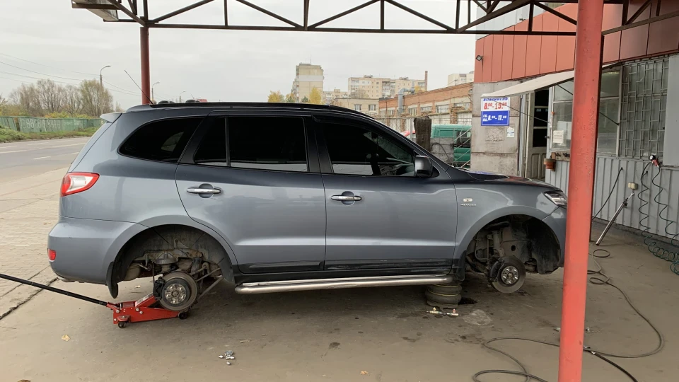 Hyundai Santa Fe 2.7 4х4 GLS 5