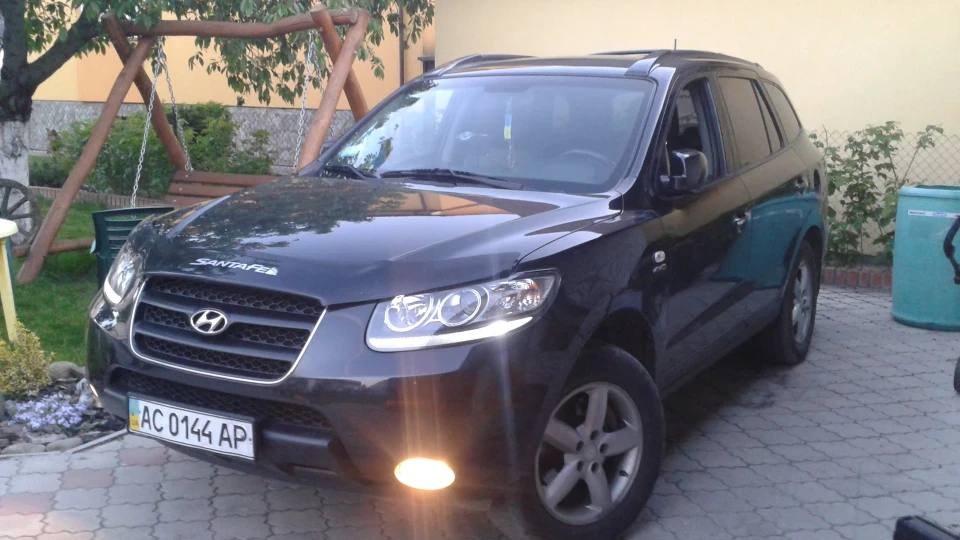 Hyundai Santa Fe 2.7 i V6 Добрий Санта