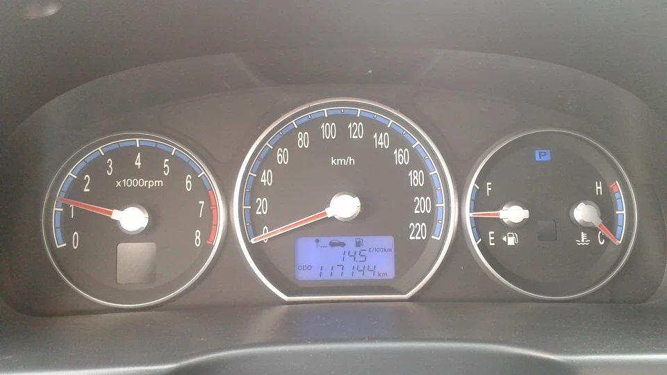 Hyundai Santa Fe 2.7 i V6 Добрий Санта 4