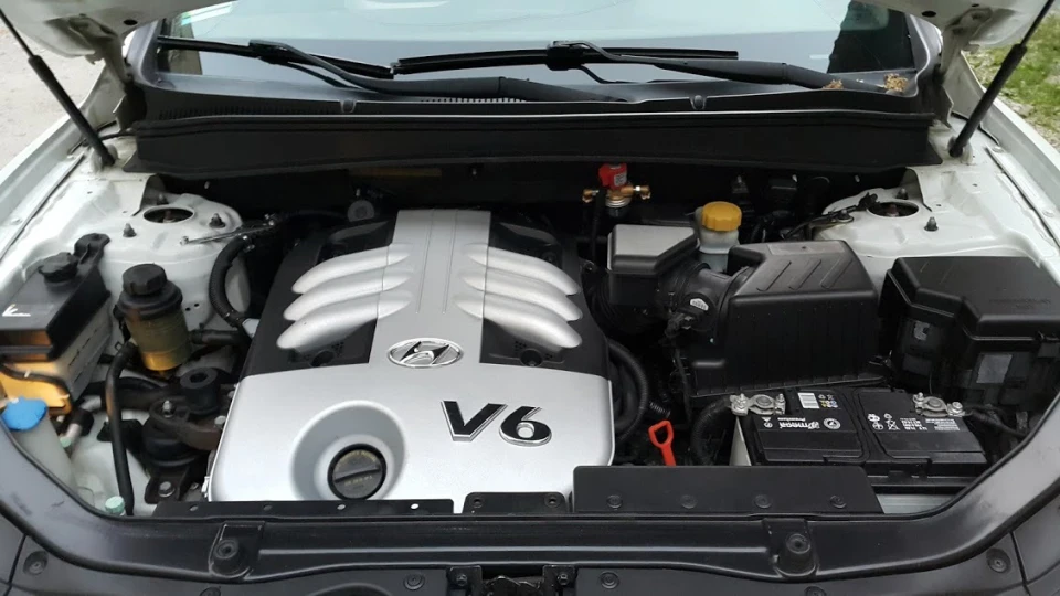Hyundai Santa Fe 3.3 літра 242 коня 2WD 4