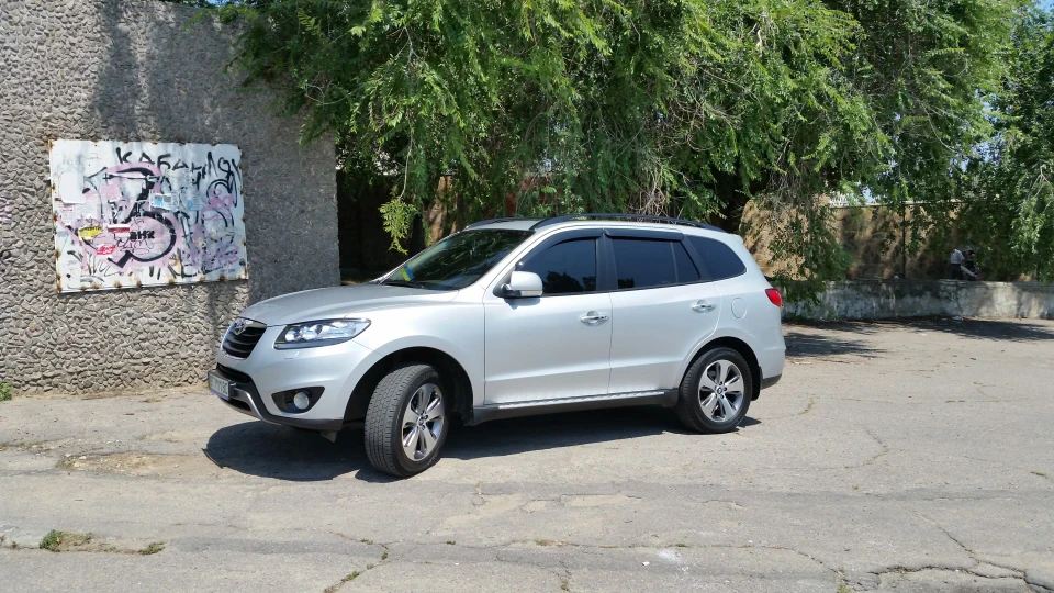 Hyundai Santa Fe << SILVER >>
