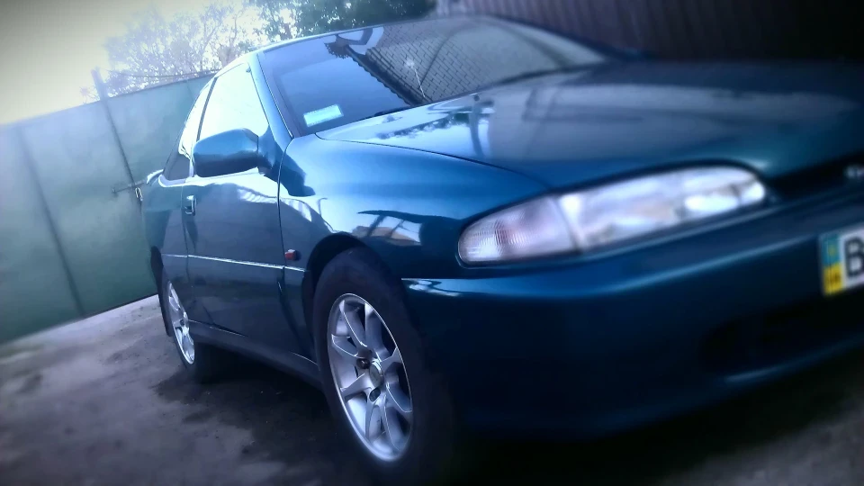 Hyundai Scoupe 2