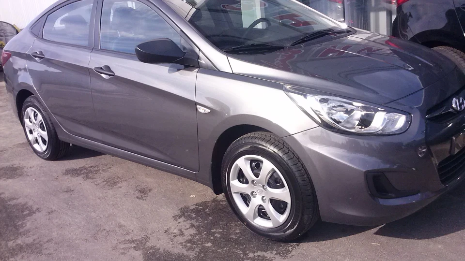Hyundai Solaris Grey Carbon 2