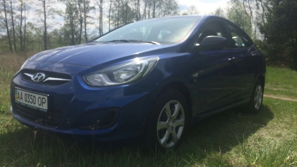 Hyundai Solaris Синій егоїст 4