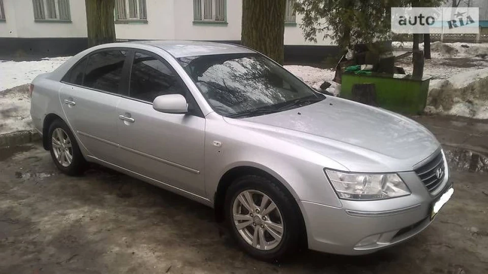 Hyundai Sonata 2