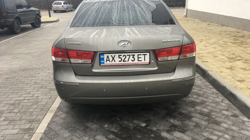 Hyundai Sonata 2