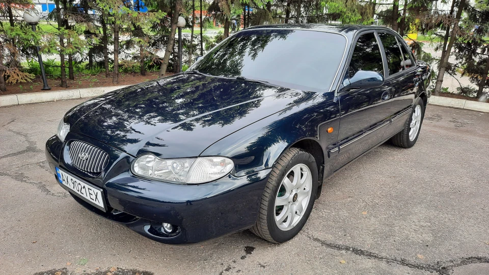 Hyundai Sonata 4