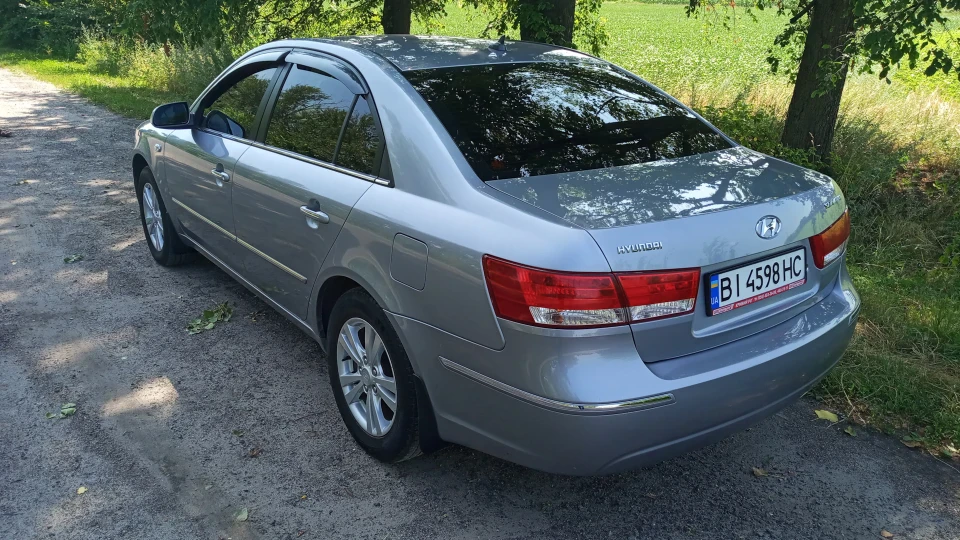 Hyundai Sonata 3